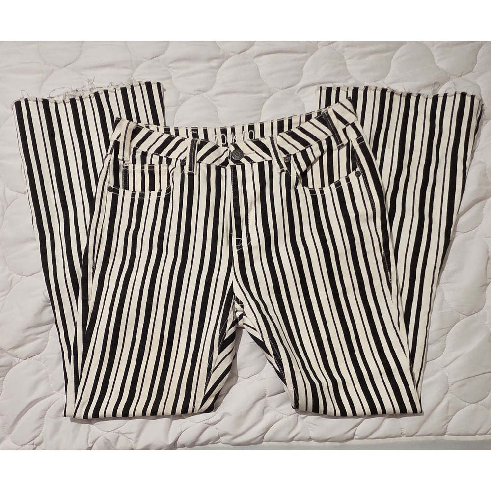 Rock and Roll Cowgirl Black White Striped High Rise Flare Jeans 31x34‎ WHN4158